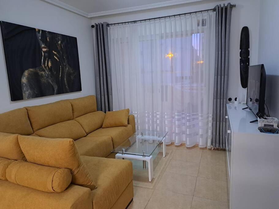 Apartament Julia De Lux 托雷维耶哈 外观 照片