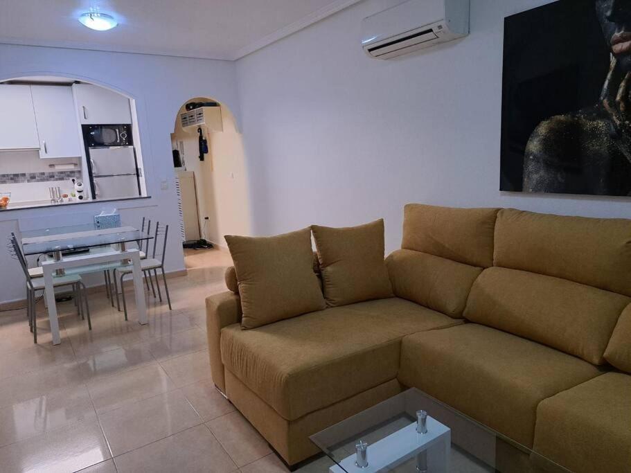 Apartament Julia De Lux 托雷维耶哈 外观 照片